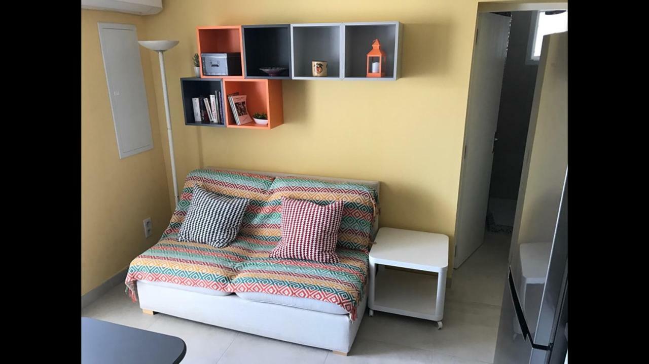 Appartement En Bord De Mer Сен Мари де ла Мер Екстериор снимка
