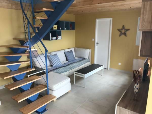 Appartement En Bord De Mer Сен Мари де ла Мер Екстериор снимка